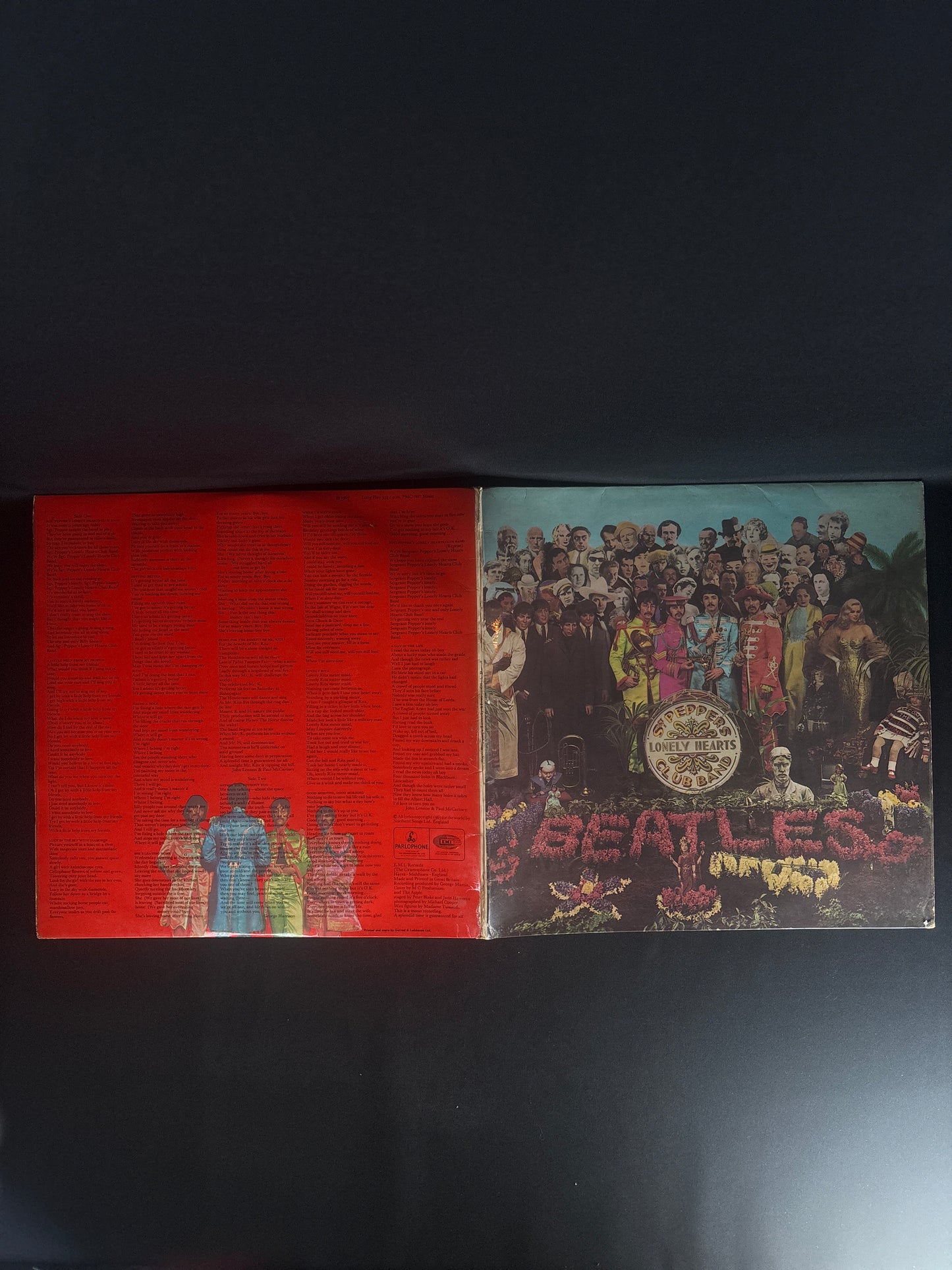 The Beatles Sgt Pepper’s Lonely Hearts Club Band 1967 UK LP Parlophone PMC 7027 XEX 637-1 Original Press VG+ Complete