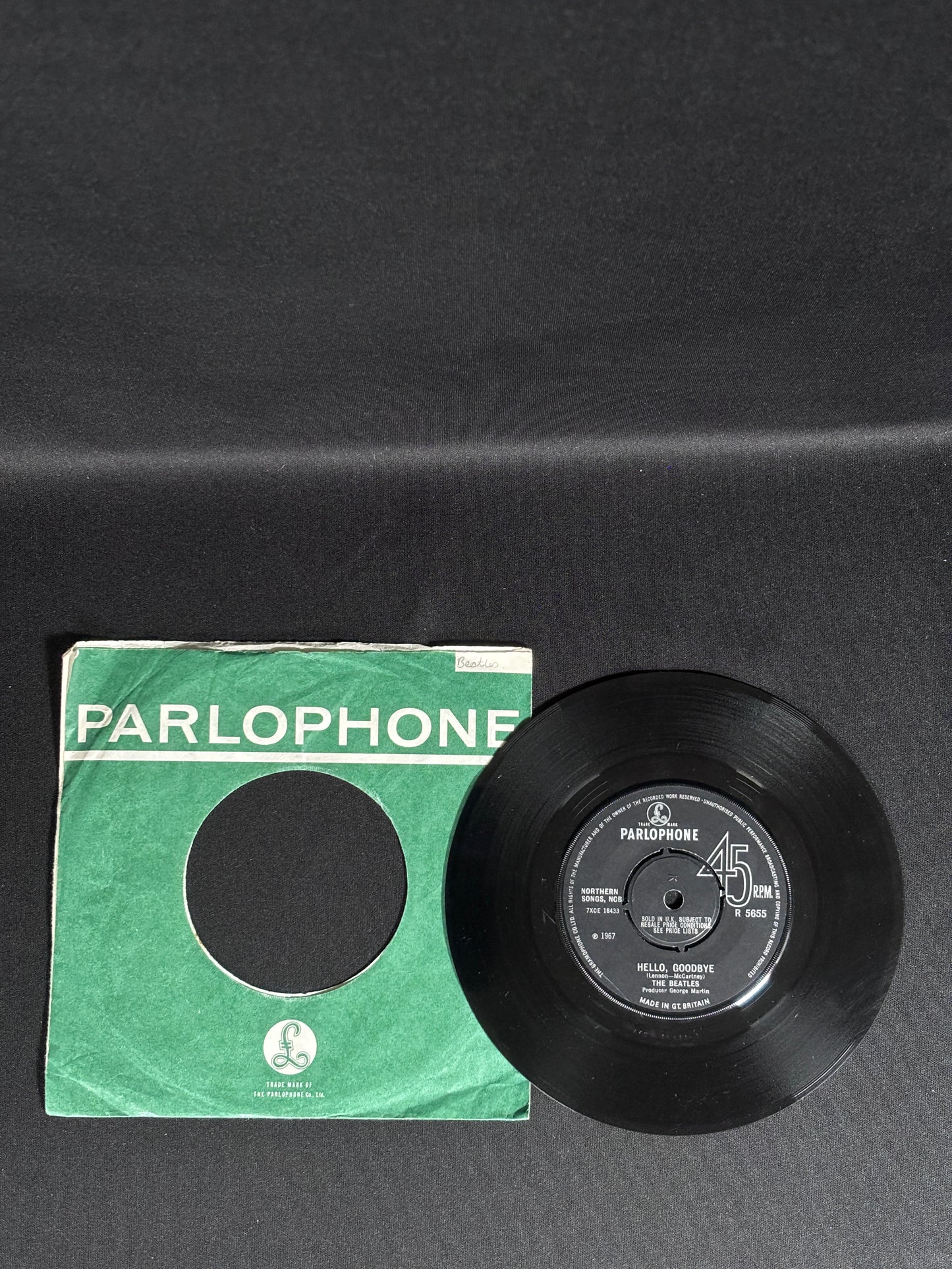 The Beatles Hello Goodbye 1967 7” Single R5655 Parlophone KT VG Vinyl