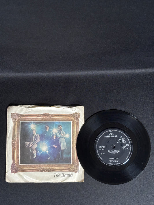 The Beatles Strawberry Fields Forever 1967 7” Single R5570 Parlophone VG Vinyl